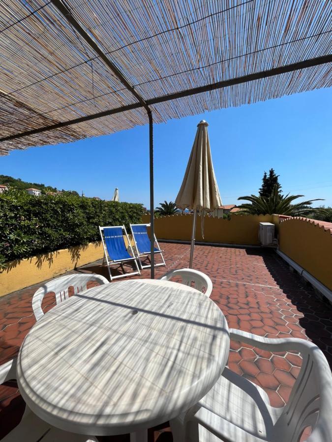 Residence Pian Dei Boschi Pietra Ligure Dış mekan fotoğraf