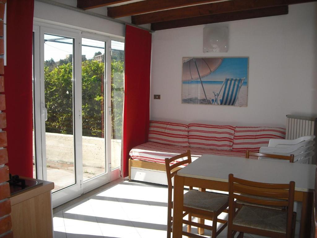 Residence Pian Dei Boschi Pietra Ligure Oda fotoğraf